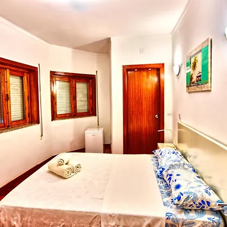 Sir Manuel - Unidade Sao Vicente 3* 브라가